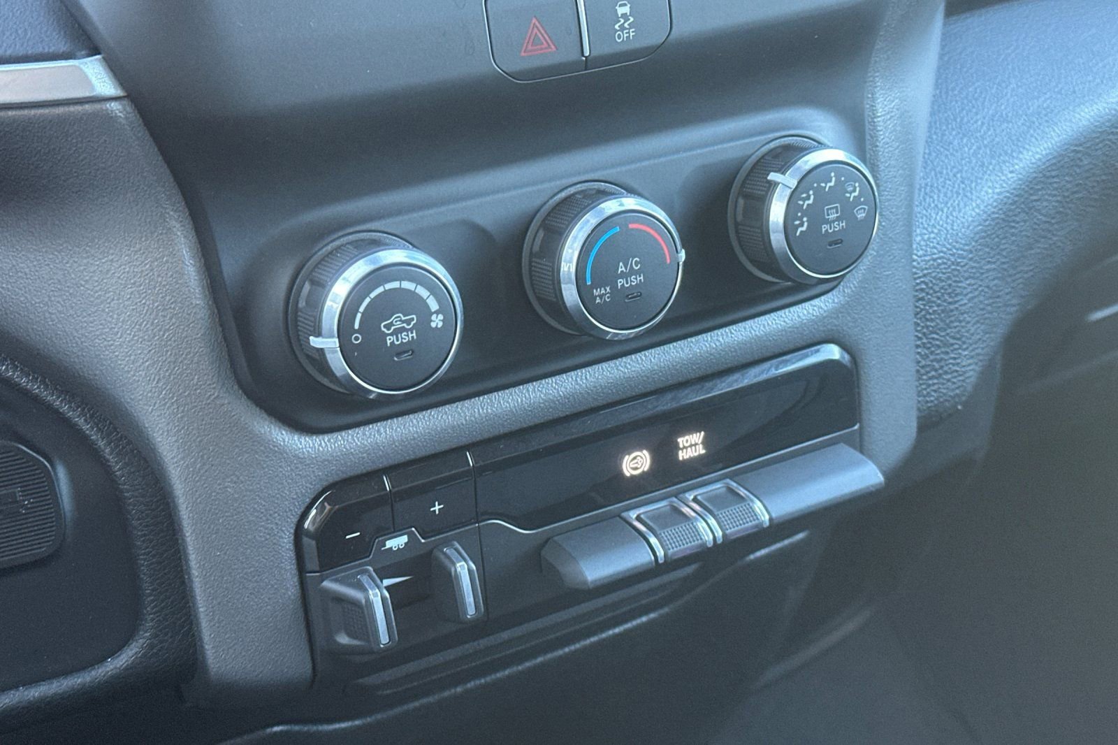 Used 2020 RAM 2500 Big Horn image 22