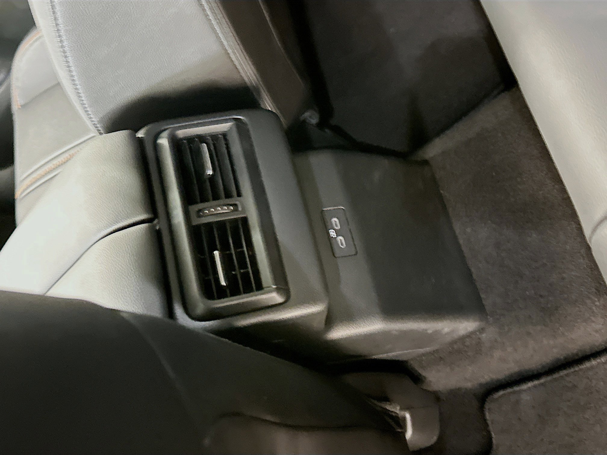 Used 2025 MAZDA CX-50 AWD 2.5 Hybrid w/ Premium Pkg image 27