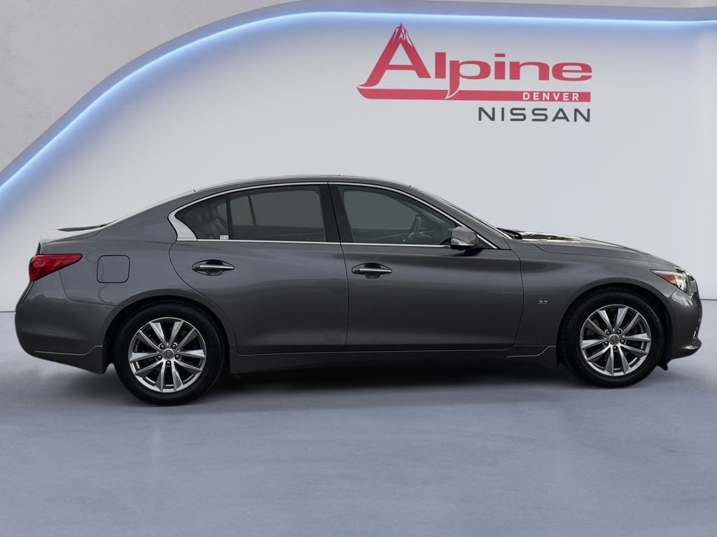 Used 2015 INFINITI Q50 Premium w/ Technology Package AWD/4WD image 6