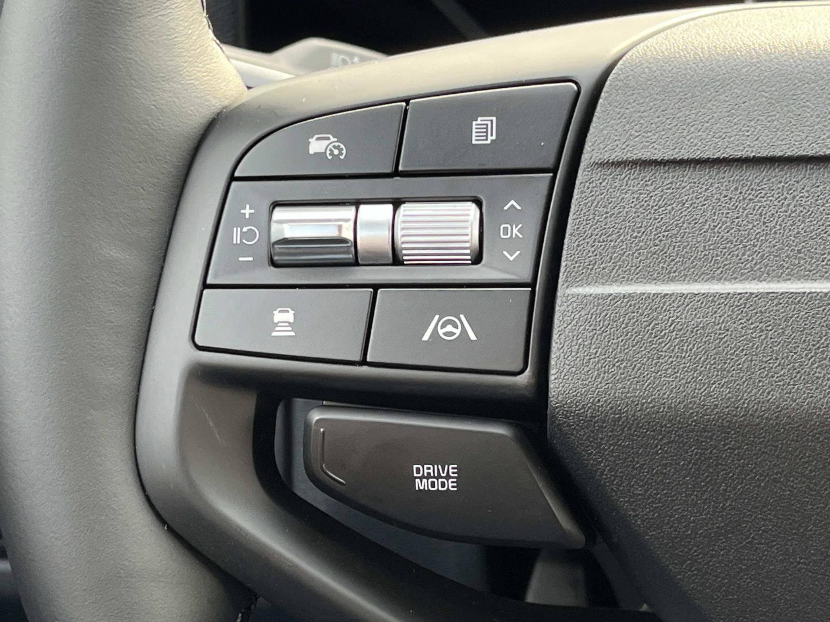 New 2026 Kia Sportage SX FWD image 30