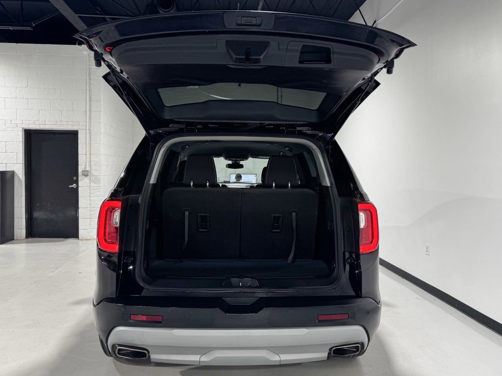 Used 2022 GMC Acadia SLE image 10