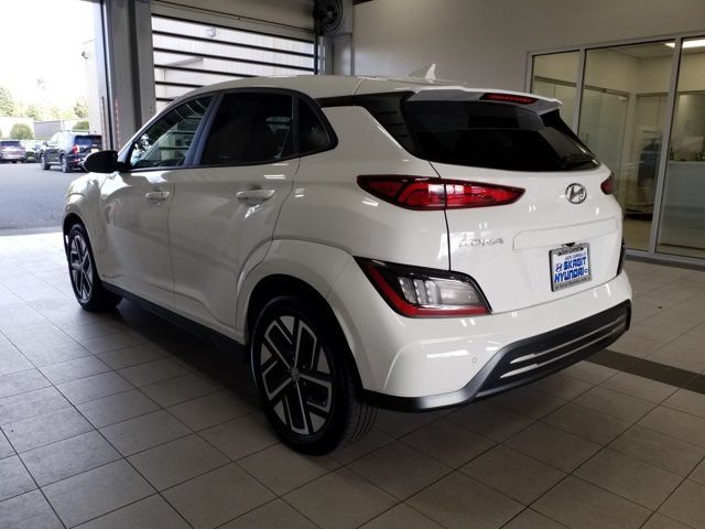 Used 2023 Hyundai Kona Limited w/ Cargo Package FWD image 18
