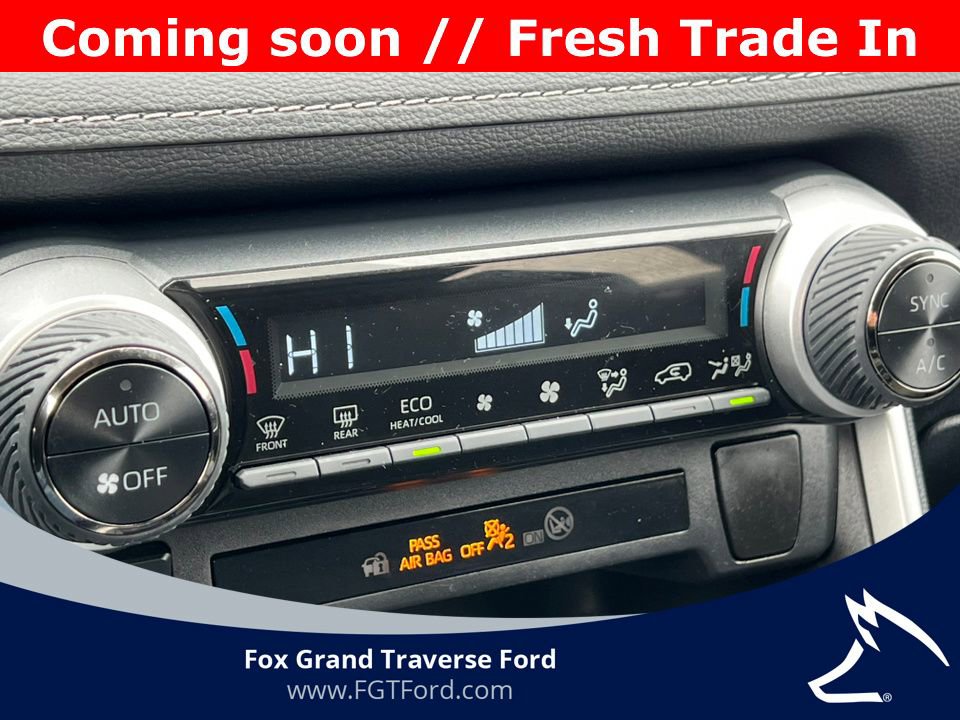 Used 2025 Toyota RAV4 XLE image 22