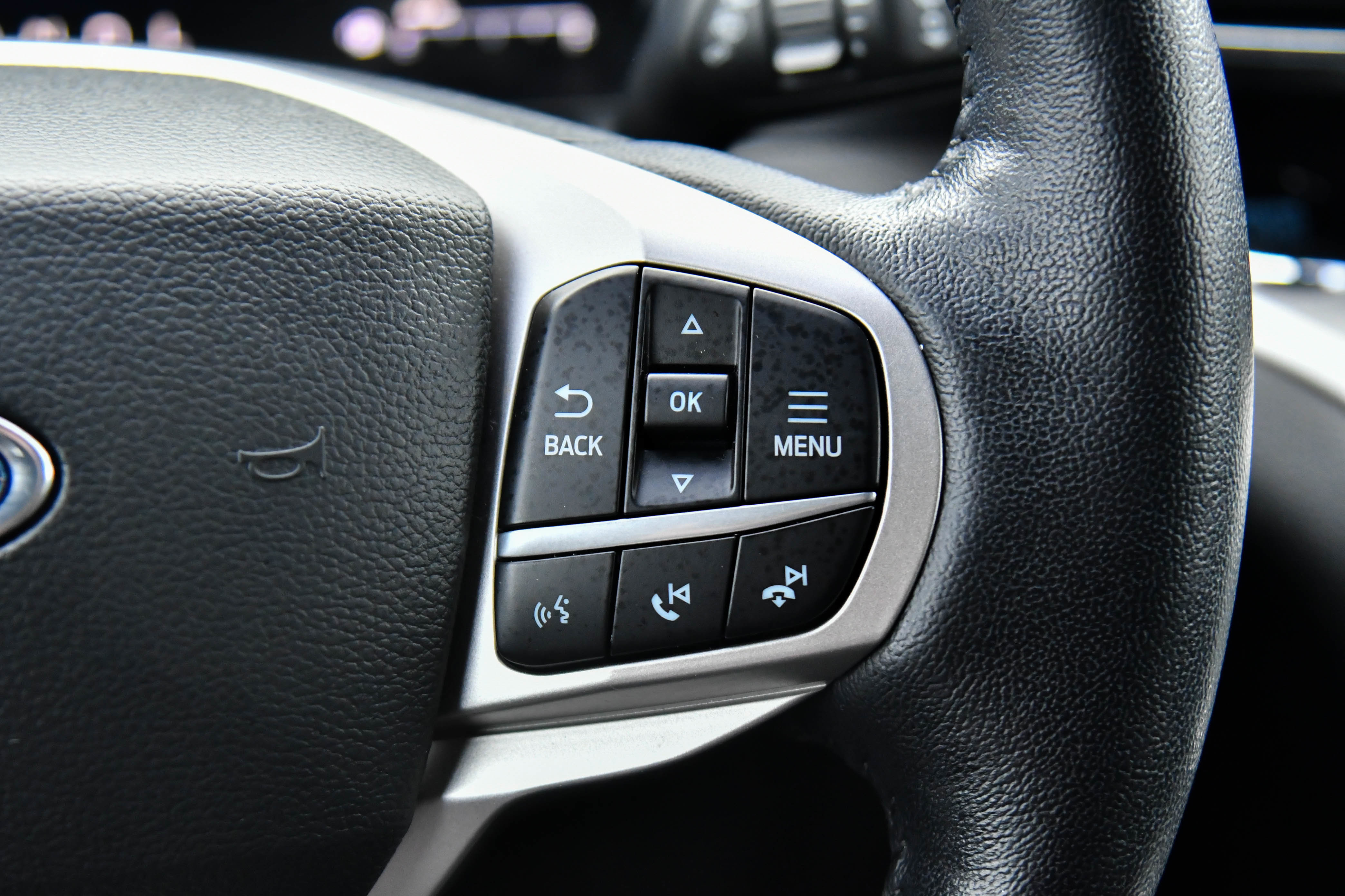 Used 2022 Ford Explorer XLT w/ Equipment Group 202A image 29