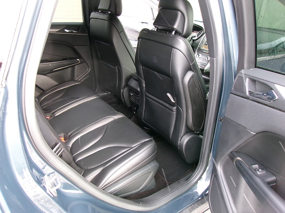 Used 2019 Lincoln MKC Premiere AWD/4WD image 12