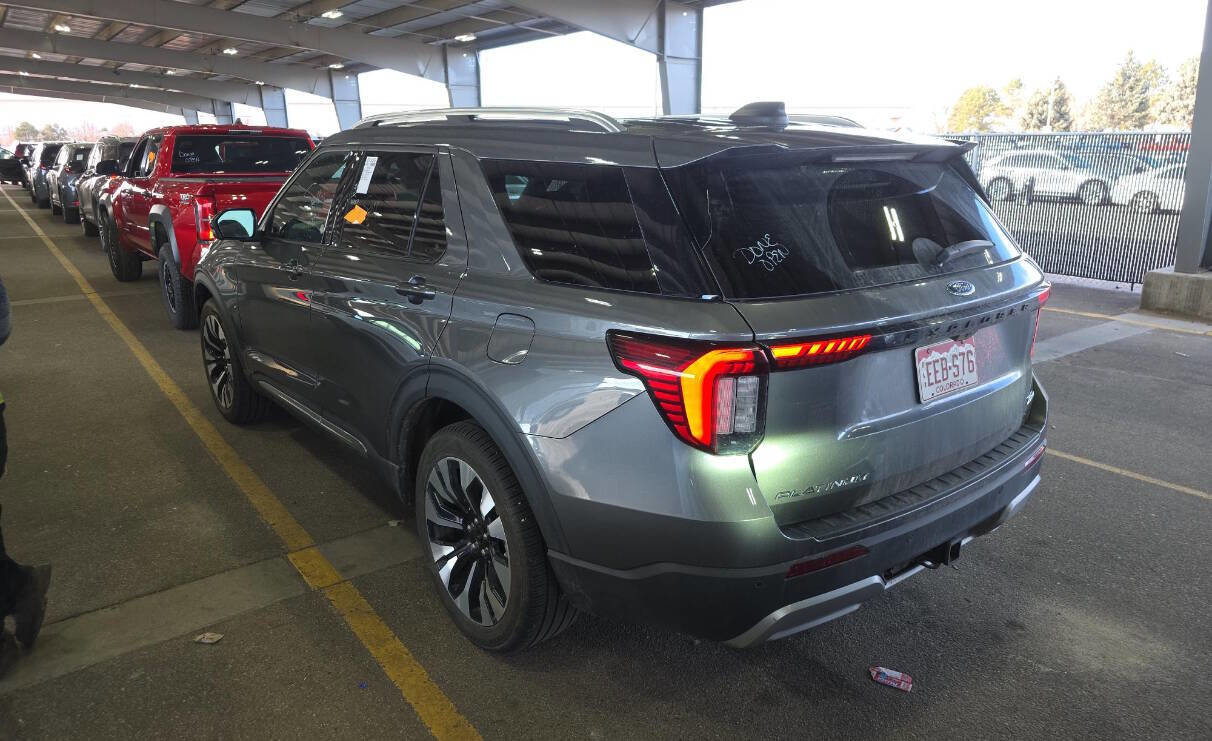 Used 2025 Ford Explorer Platinum w/ LUX Leather Package image 4