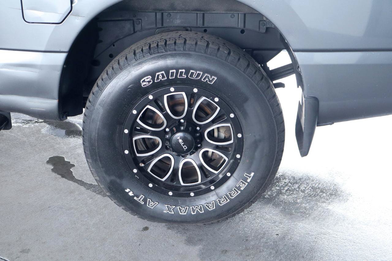 Used 2017 Nissan Titan S AWD/4WD image 11