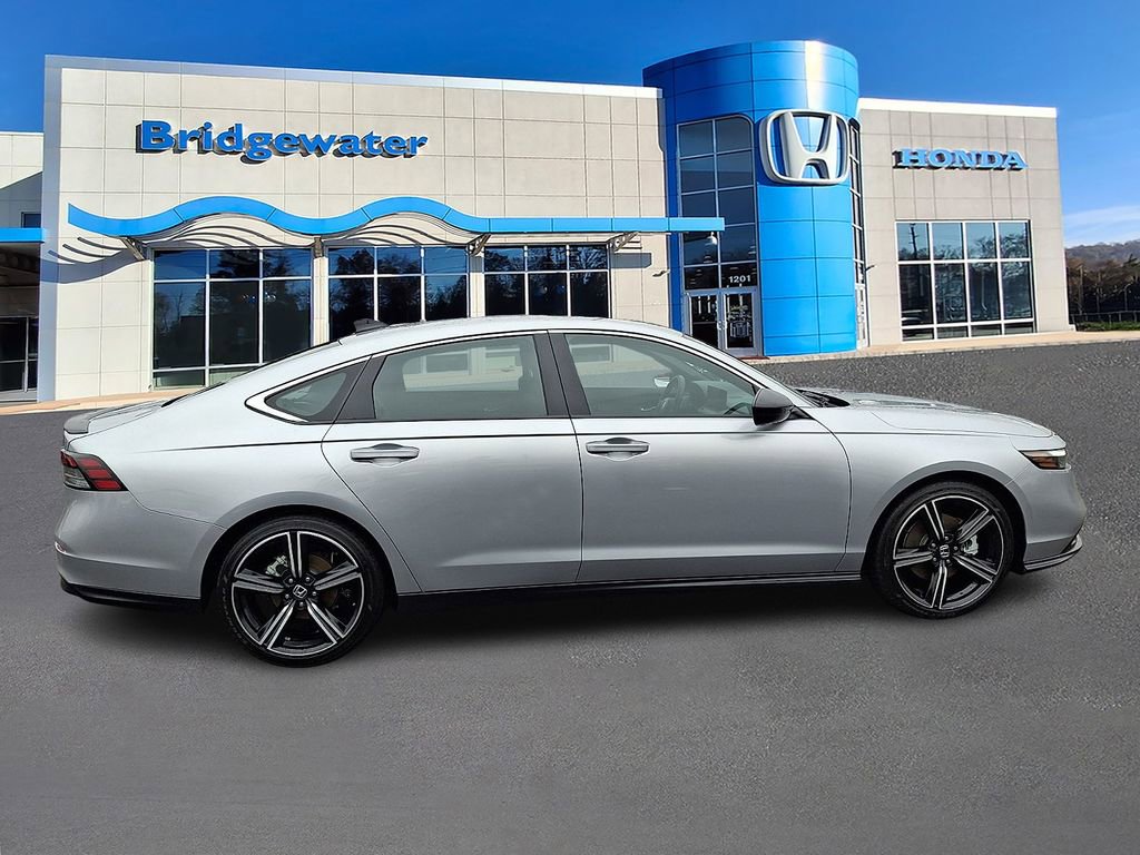 Used 2025 Honda Accord Sport image 7