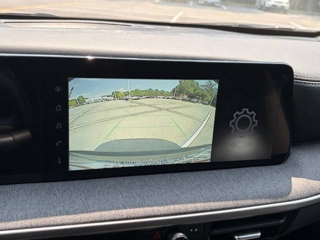 Certified 2025 Nissan Kicks SV w/ SV Premium Package AWD/4WD image 20