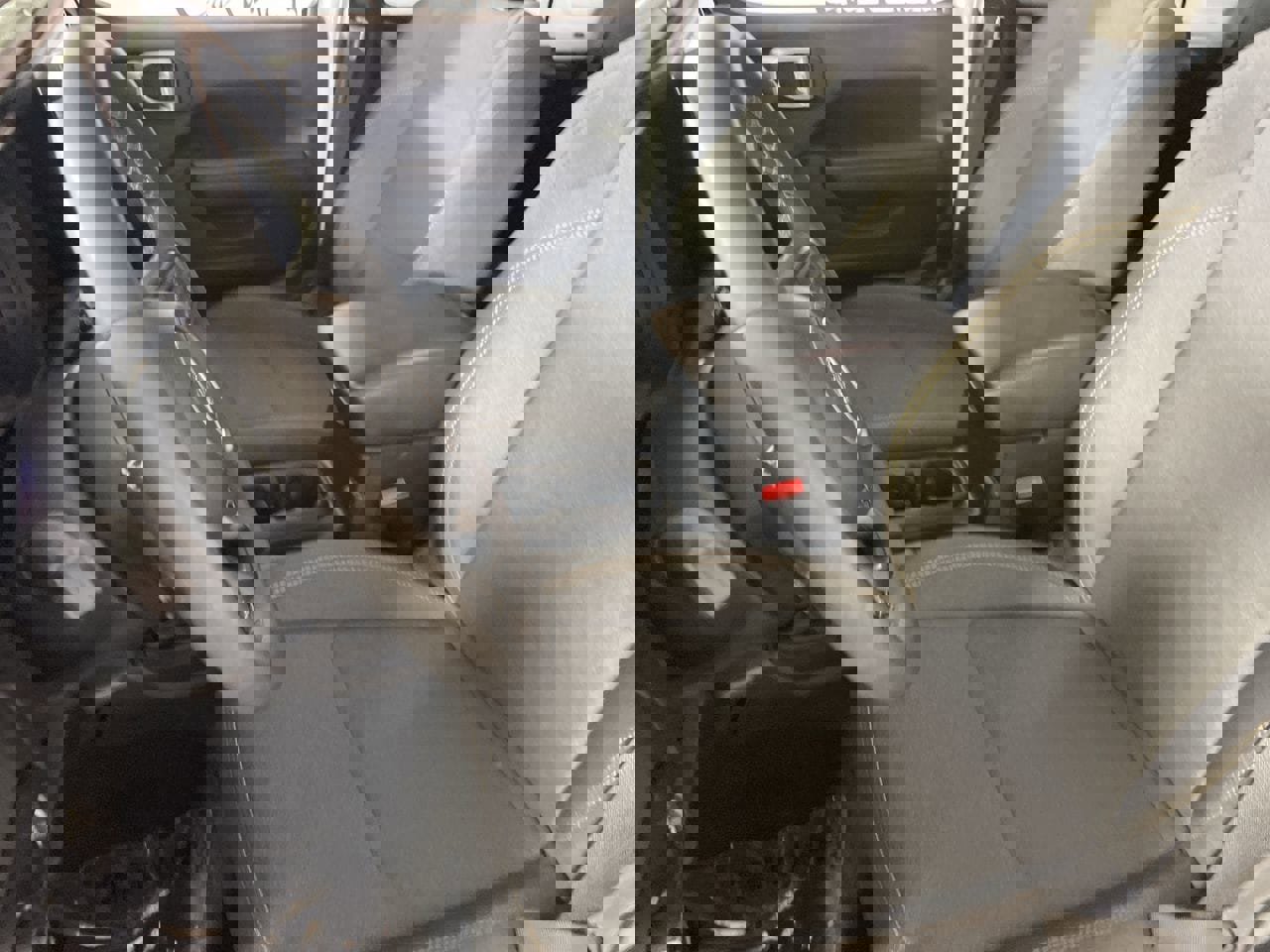 Used 2025 Jeep Wrangler Sport S AWD/4WD image 18