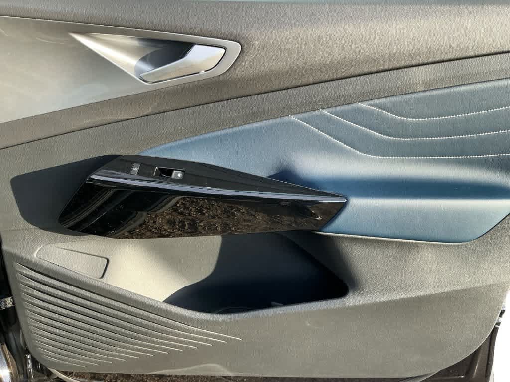 New 2026 Volkswagen ID.4 Pro S Plus AWD/4WD image 16