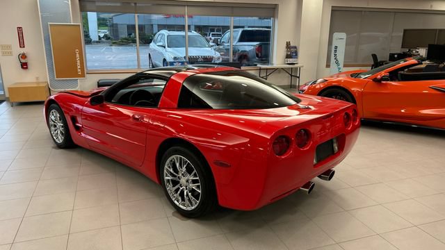 Used 1998 Chevrolet Corvette Coupe w/ Roof Pkg RWD image 5