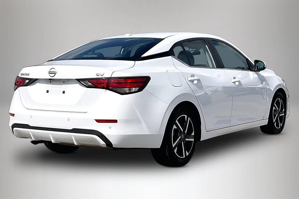 Used 2024 Nissan Sentra SV FWD image 5
