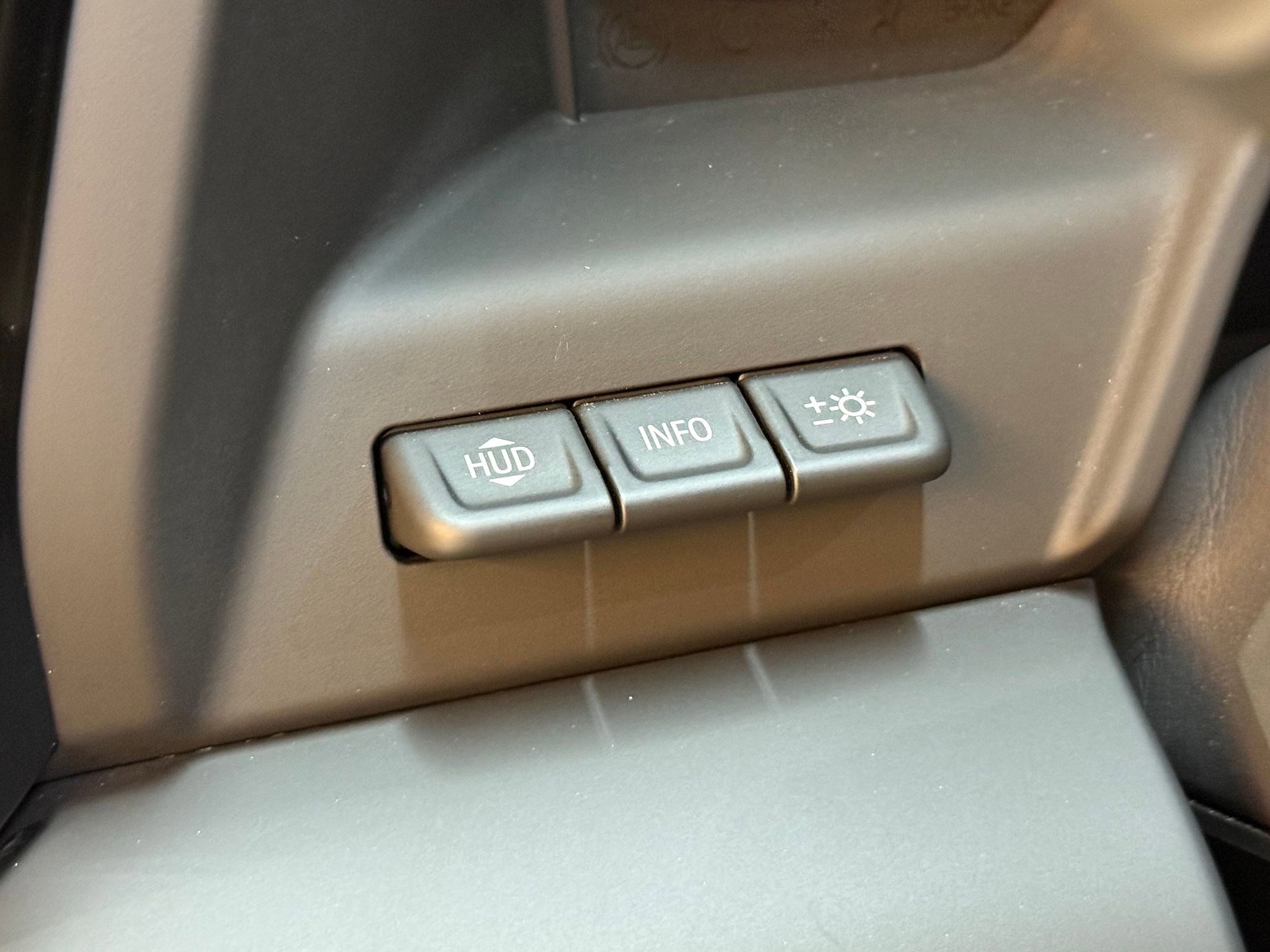 Used 2024 GMC Sierra 2500 AT4X w/ AT4X AEV Edition image 27