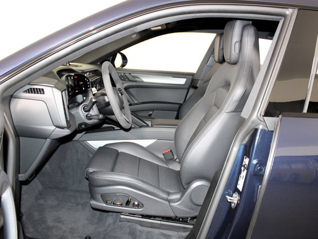 New 2026 Porsche Cayenne Electric AWD/4WD image 5