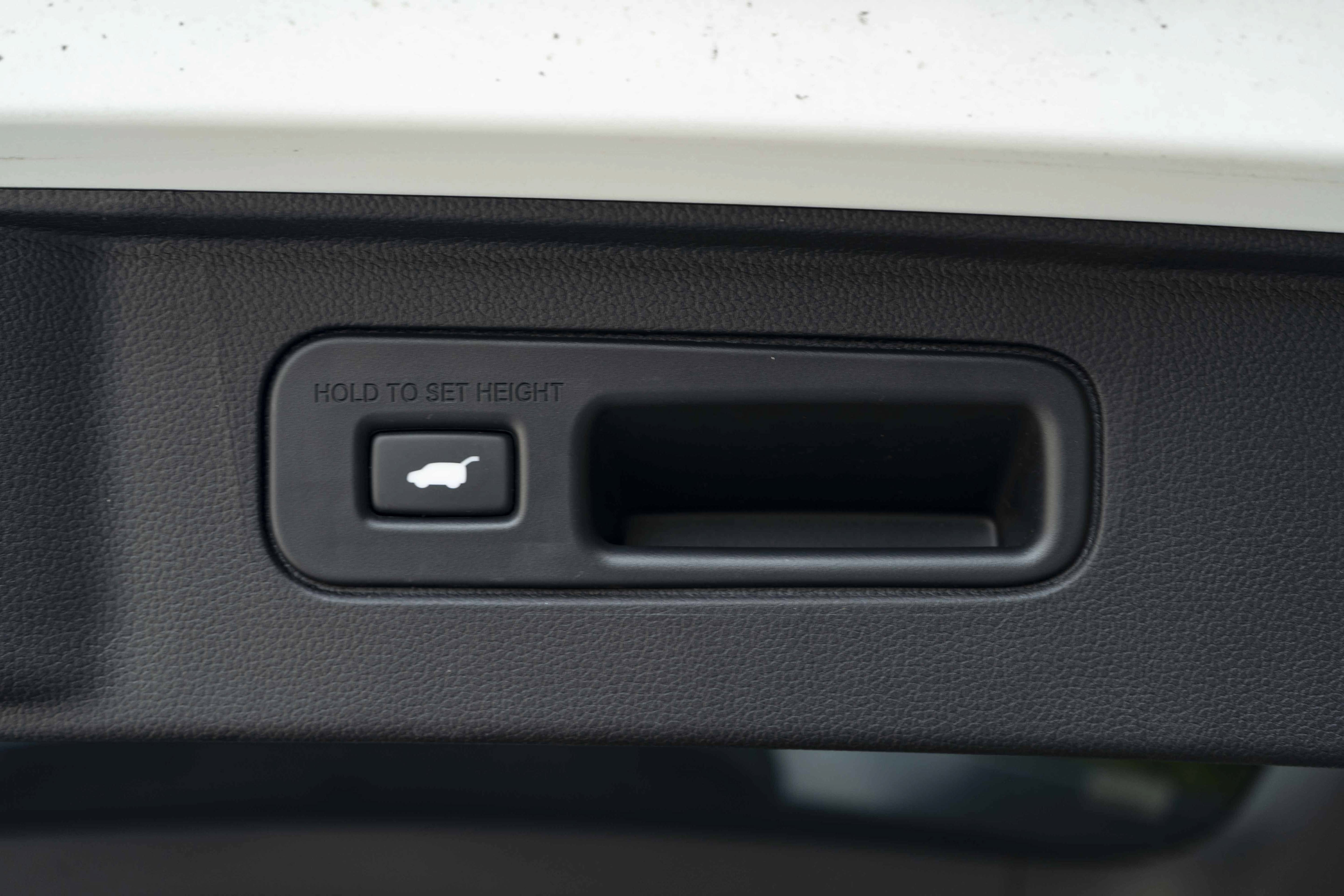 Used 2025 Honda Pilot EX-L image 45