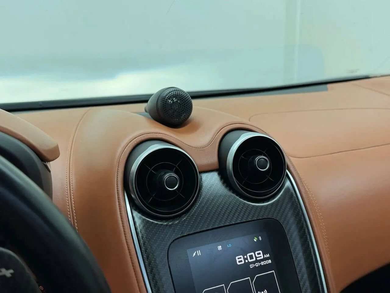 Used 2017 McLaren 570S RWD image 23
