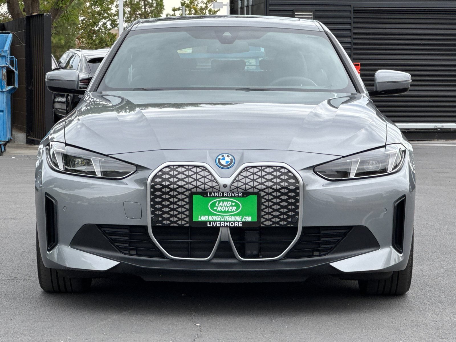 Used 2025 BMW i4 eDrive40 RWD image 9