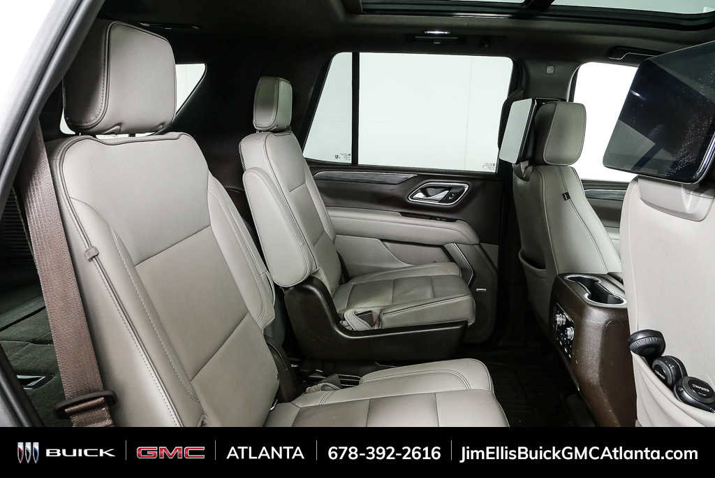 Used 2021 GMC Yukon SLT w/ SLT Premium Package image 24