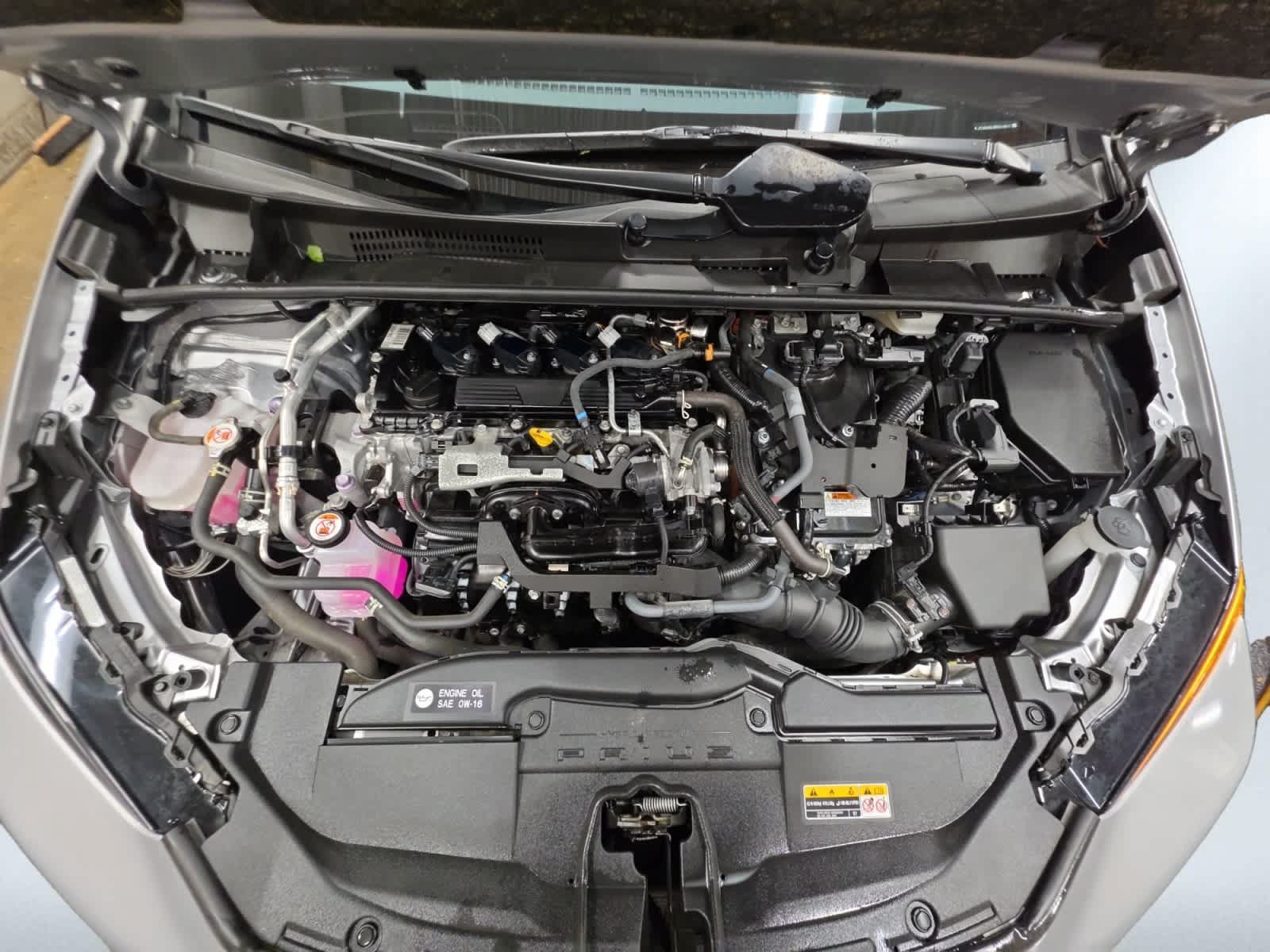 Used 2024 Toyota Prius XLE AWD/4WD image 7