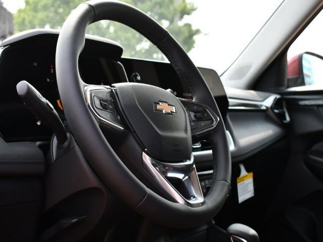 New 2025 Chevrolet TrailBlazer LT w/ Convenience Package image 14