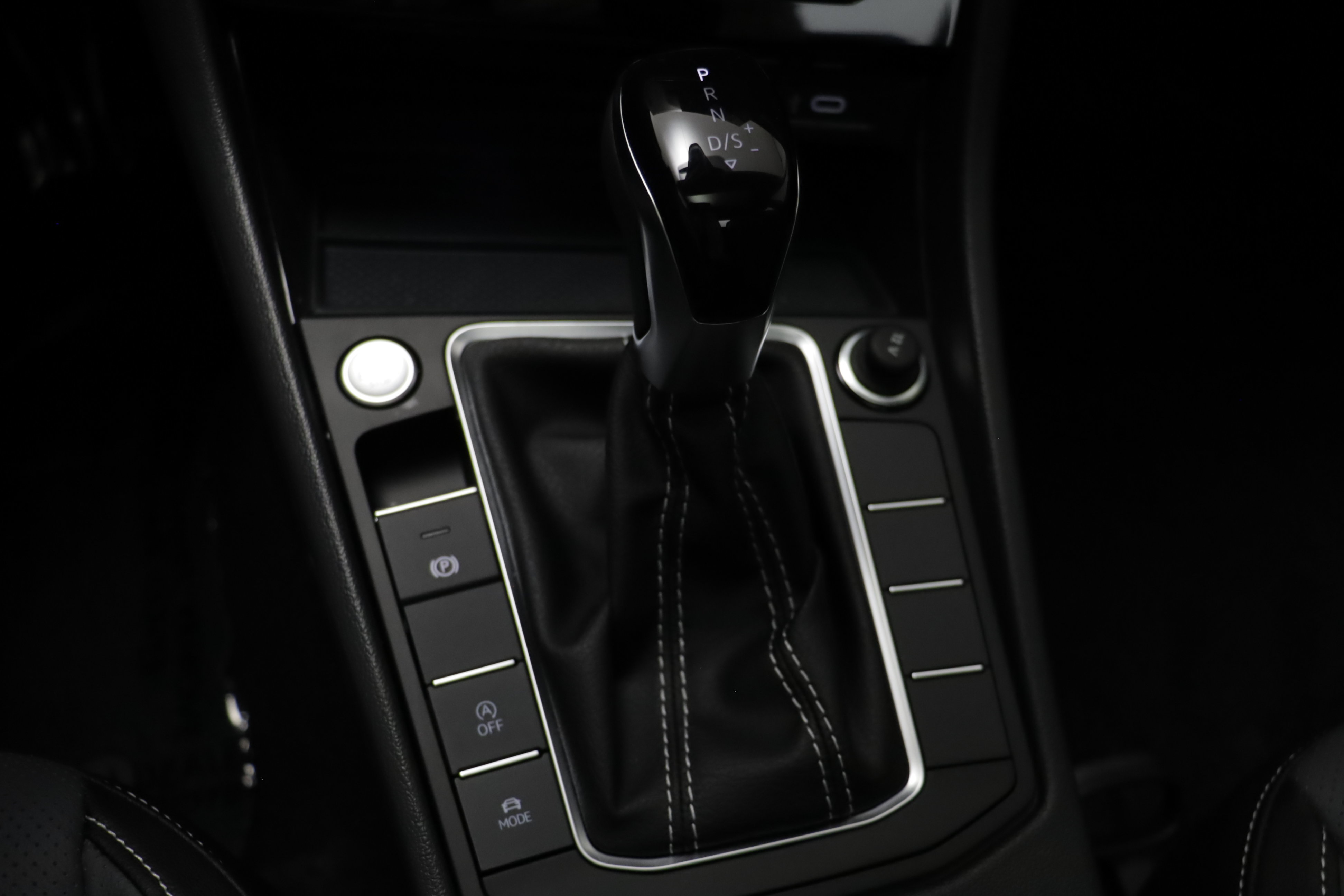 New 2027 Volkswagen Jetta SEL FWD image 15