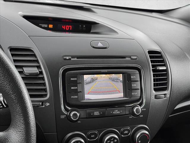 Used 2017 Kia Forte LX w/ LX Popular Package image 14