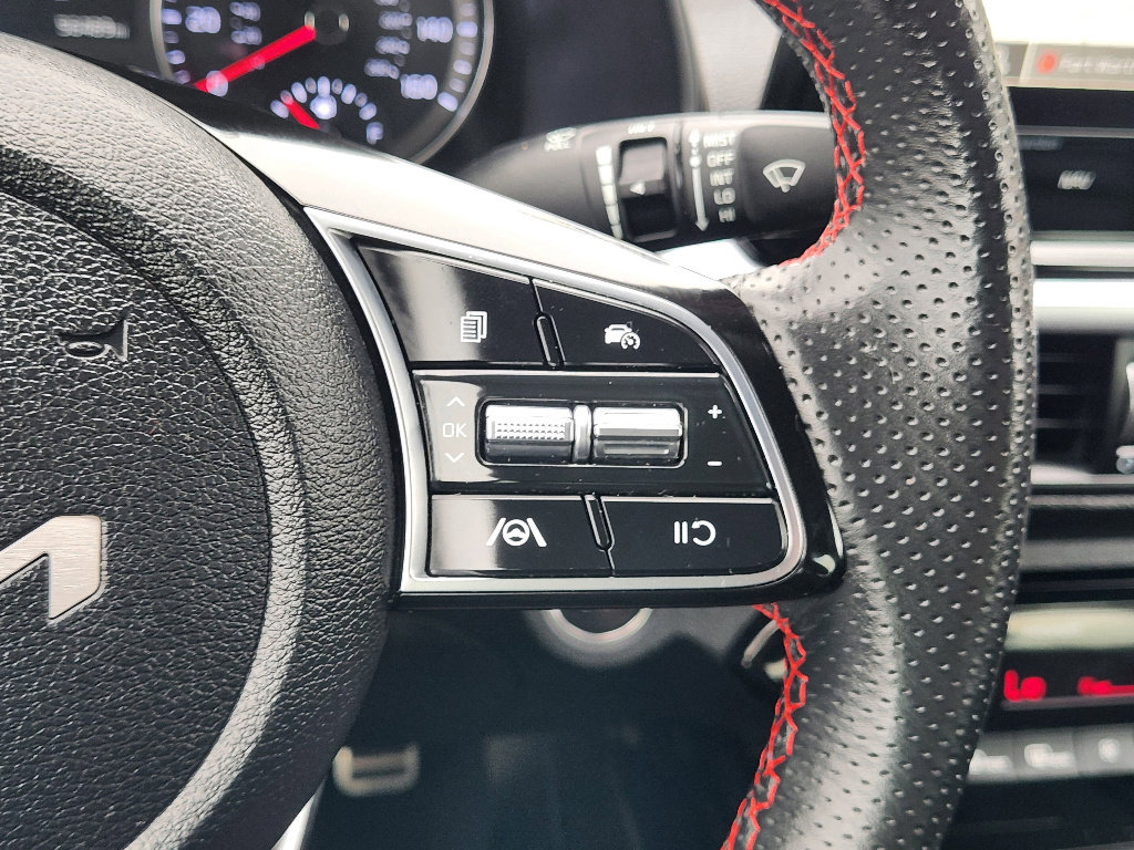 Certified 2022 Kia Forte GT image 34