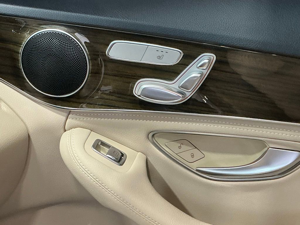 Used 2016 Mercedes-Benz C 300 Sedan w/ Multimedia Package image 9