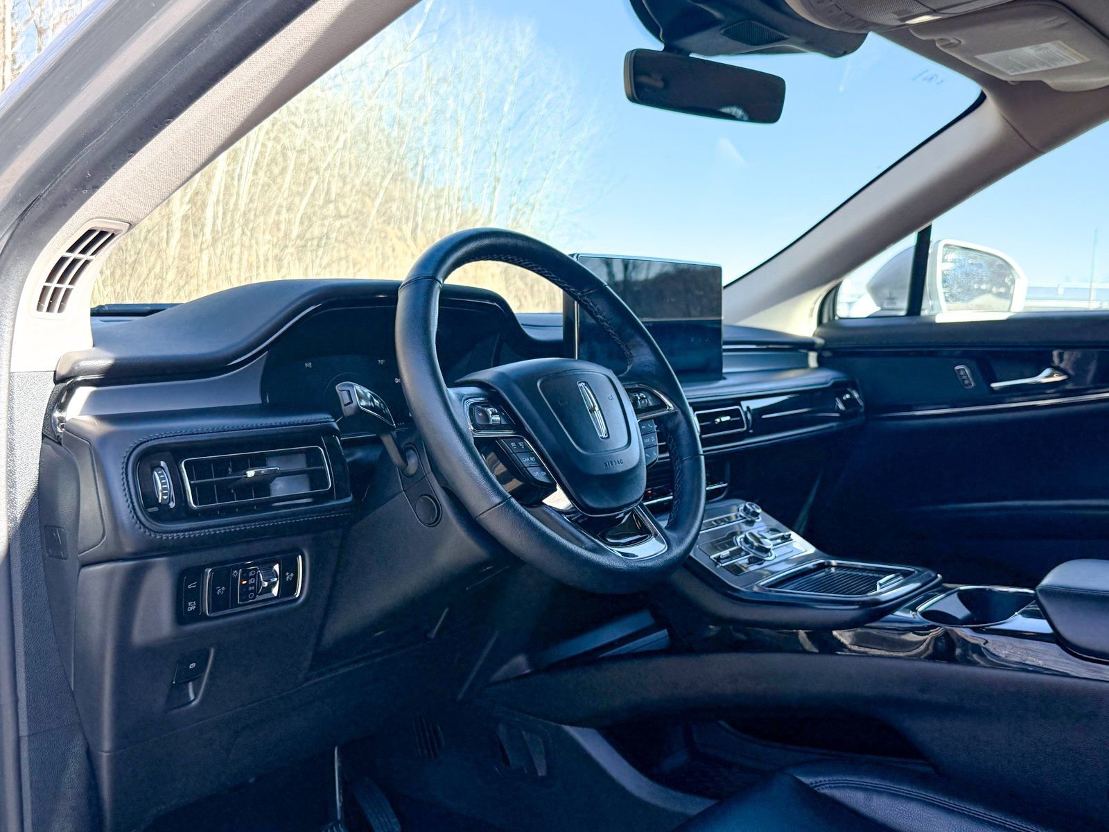 Certified 2023 Lincoln Nautilus AWD w/ Premium Package image 16