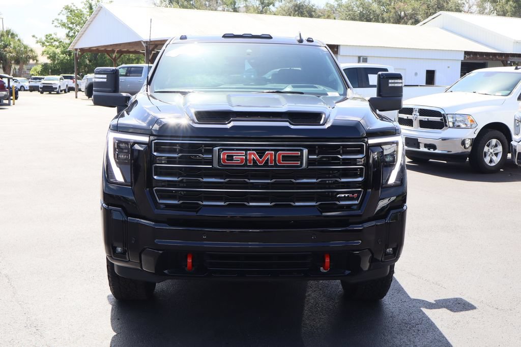 Certified 2025 GMC Sierra 2500 AT4 w/ AT4 Premium Plus Package AWD/4WD image 4