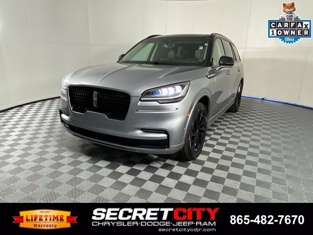 Used 2023 Lincoln Aviator Reserve w/ Jet Package AWD/4WD image 3