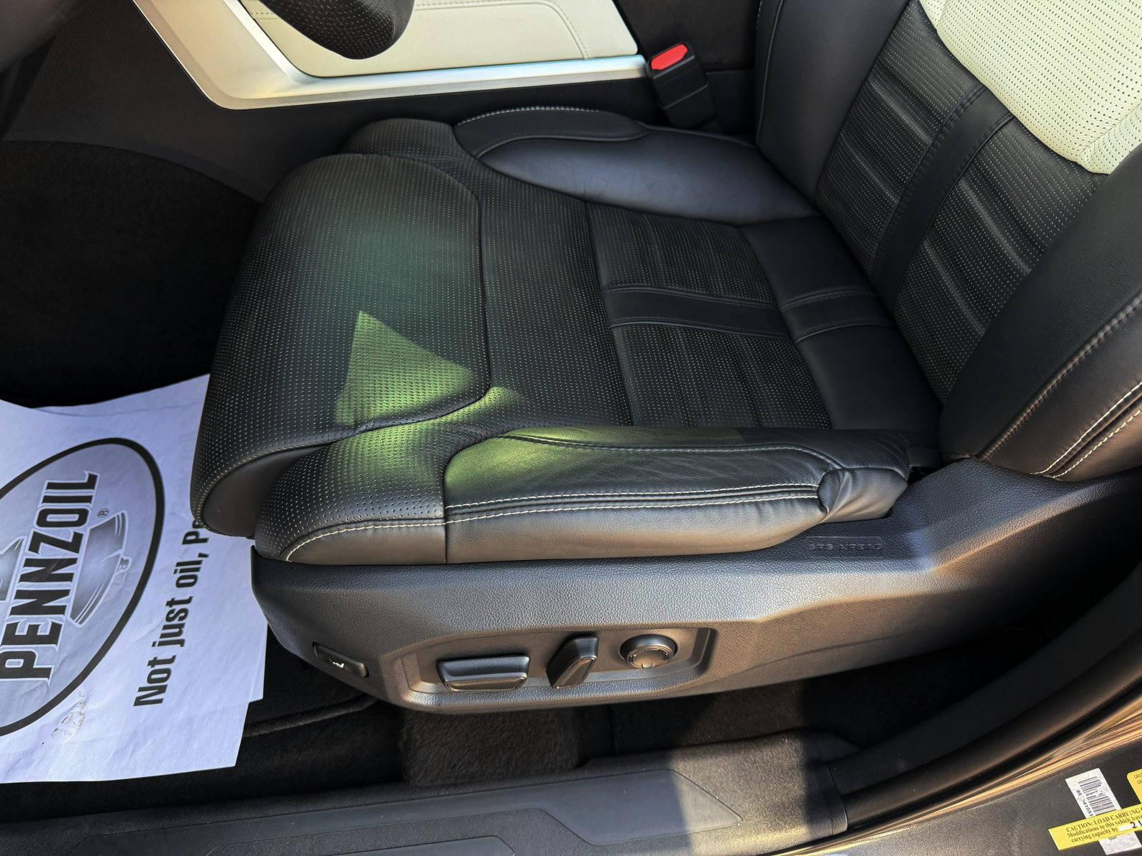 Used 2023 Toyota Sequoia Capstone AWD/4WD image 12