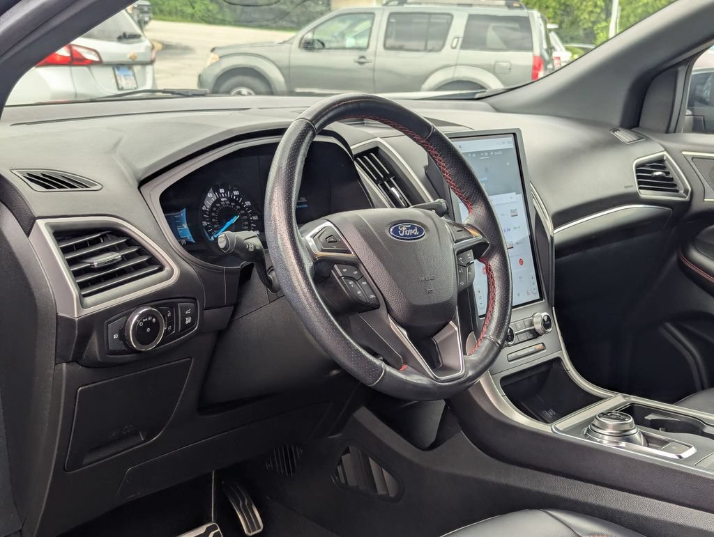Used 2023 Ford Edge ST-Line AWD/4WD image 9