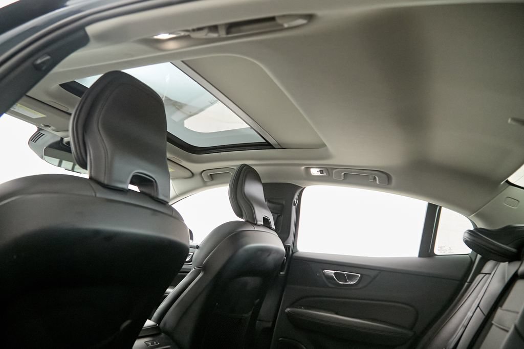 Used 2019 Volvo S60 T6 Momentum w/ Premium Package AWD/4WD image 23