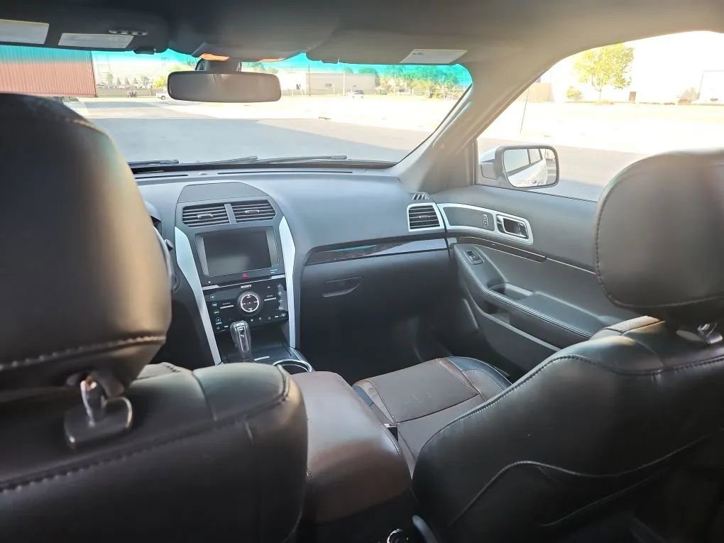 Used 2013 Ford Explorer Limited image 35
