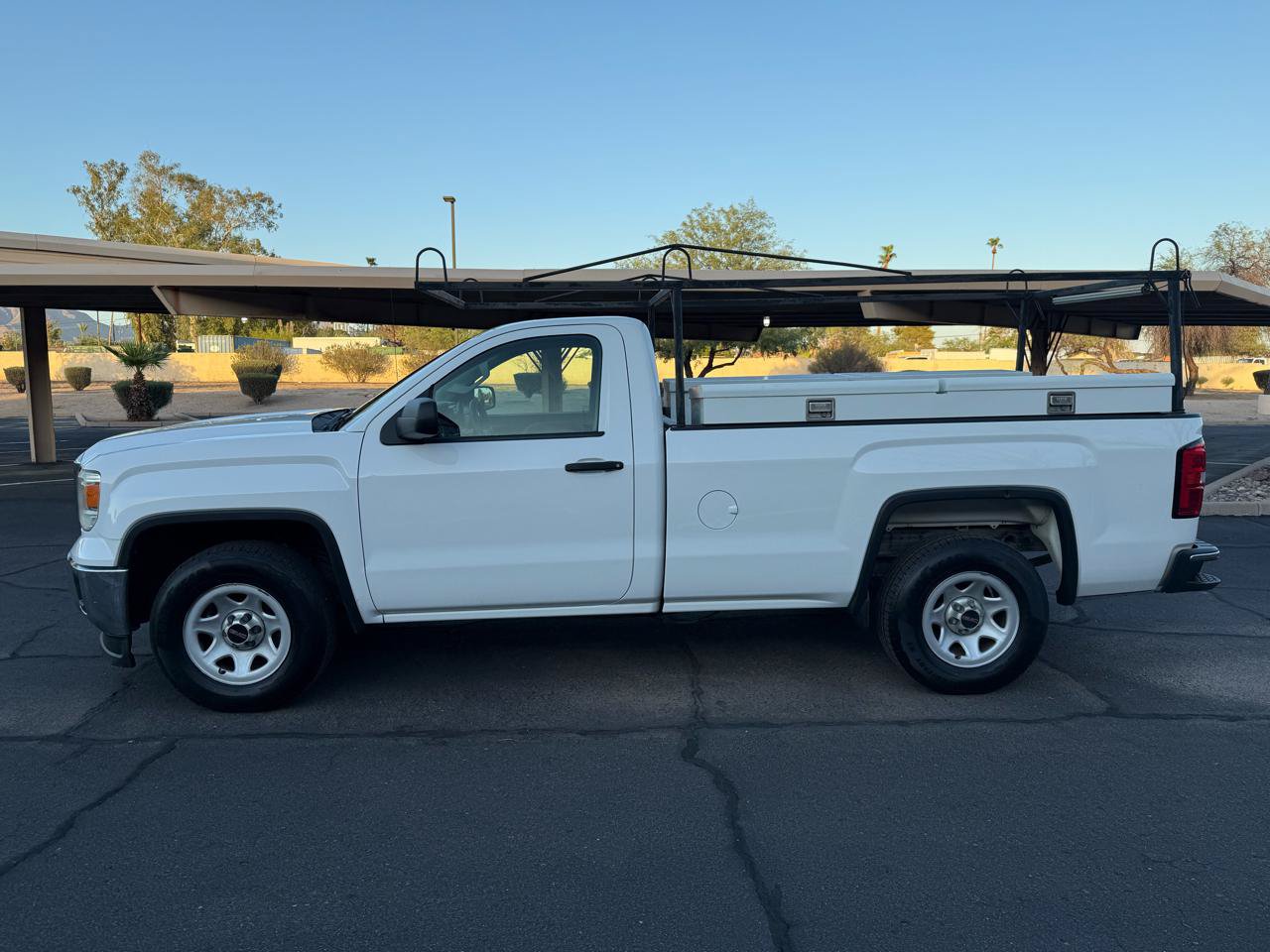 Used 2015 GMC Sierra 1500 2WD Regular Cab image 6