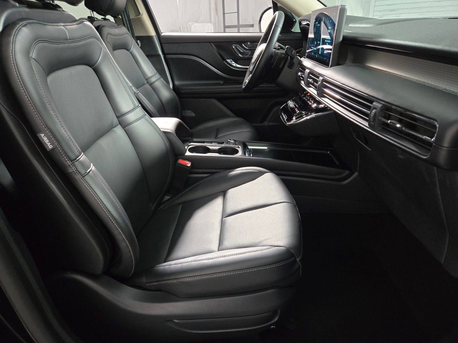 New 2026 Lincoln Corsair Premiere AWD/4WD image 18