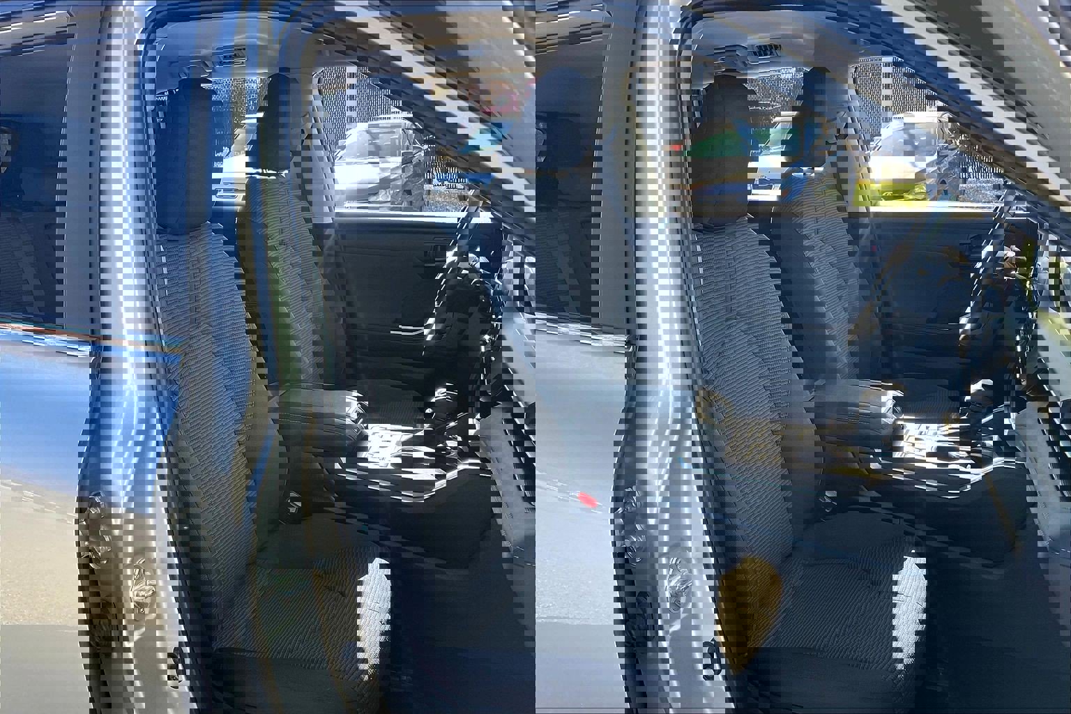 Used 2024 Toyota Highlander LE image 9