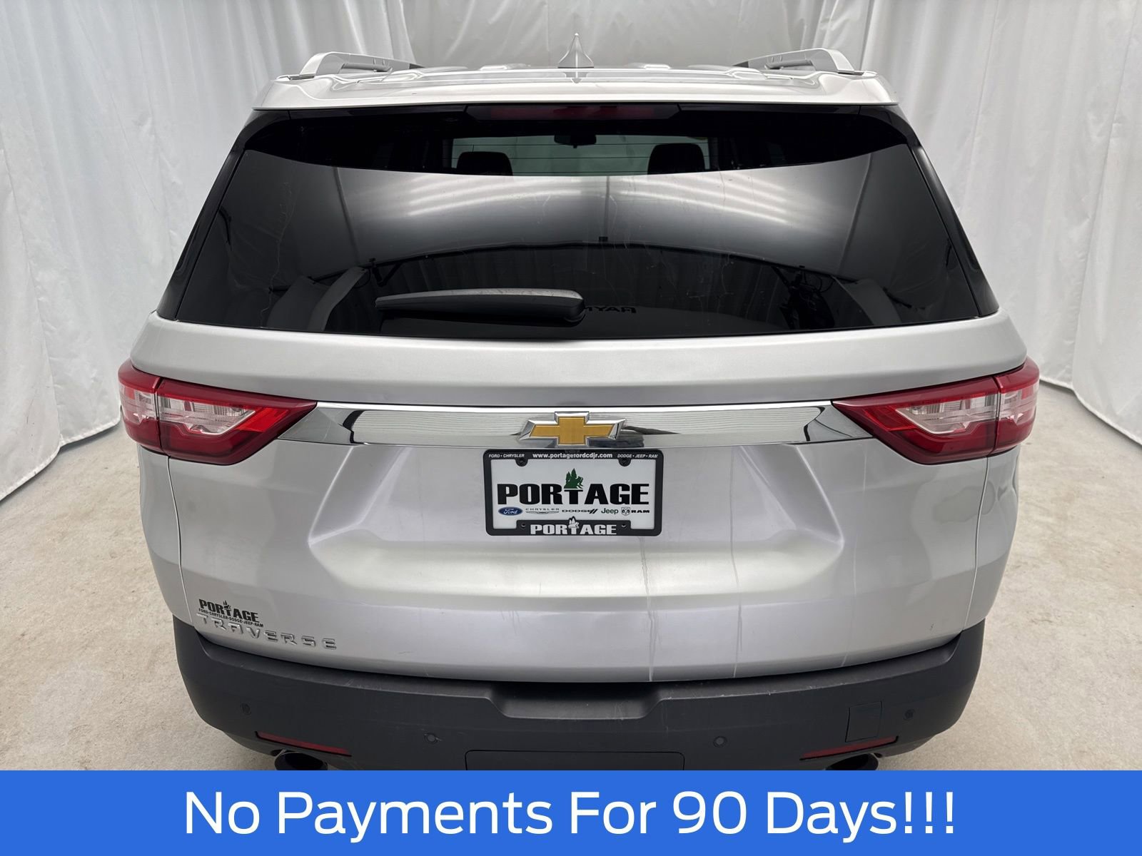 Used 2018 Chevrolet Traverse LT image 3