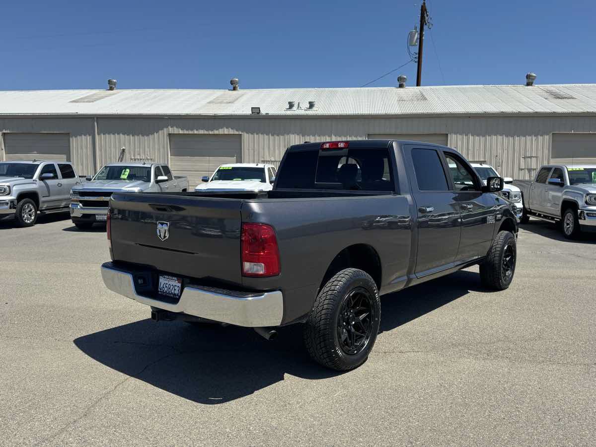 Used 2017 RAM 1500 Classic SLT AWD/4WD image 11