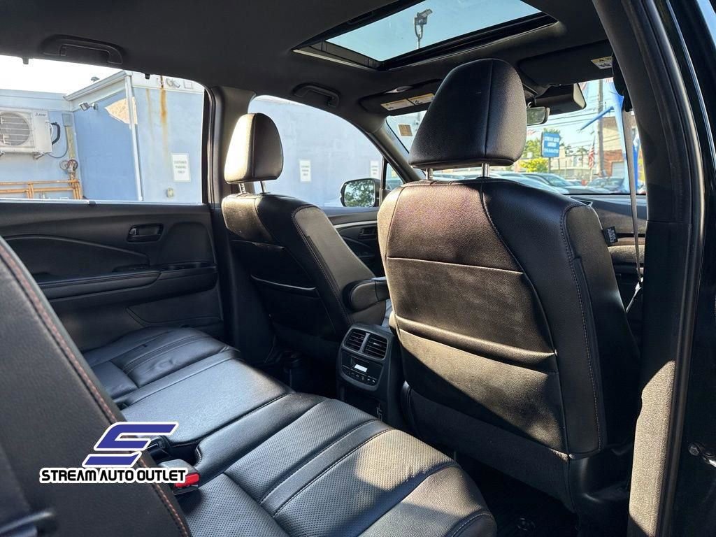 Used 2022 Honda Pilot TrailSport image 18