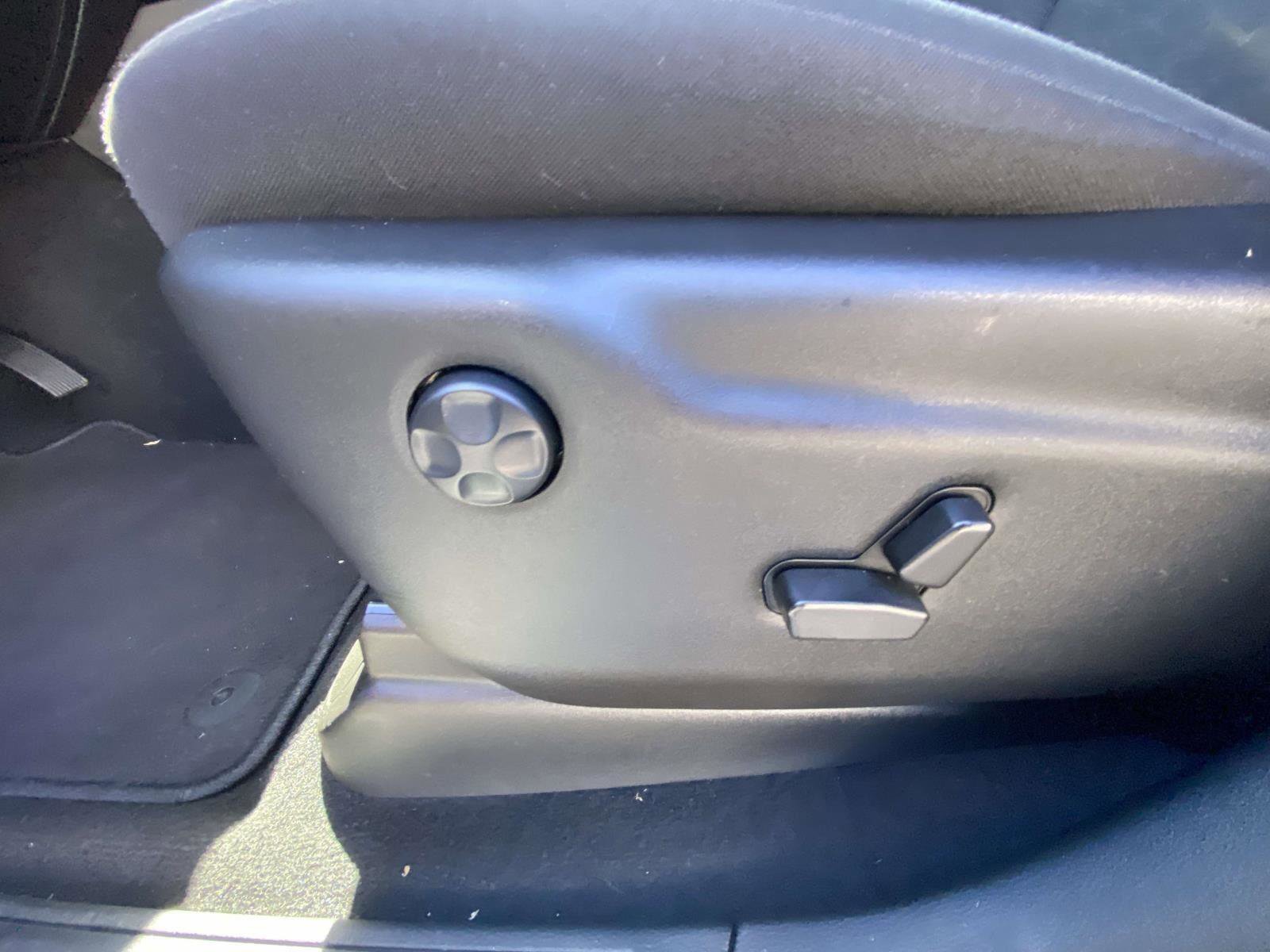 Certified 2024 Dodge Durango SXT image 13