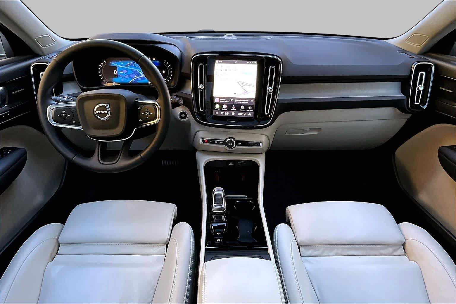 Certified 2024 Volvo XC40 B5 Plus w/ Protection Package Premier AWD/4WD image 15
