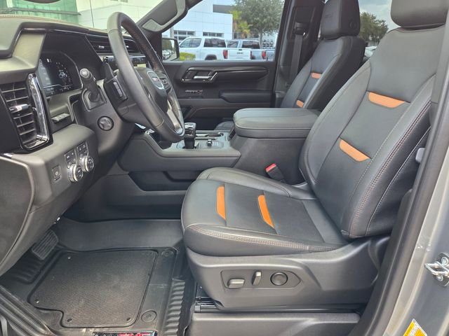 Used 2023 GMC Sierra 1500 AT4 w/ Technology Package AWD/4WD image 5