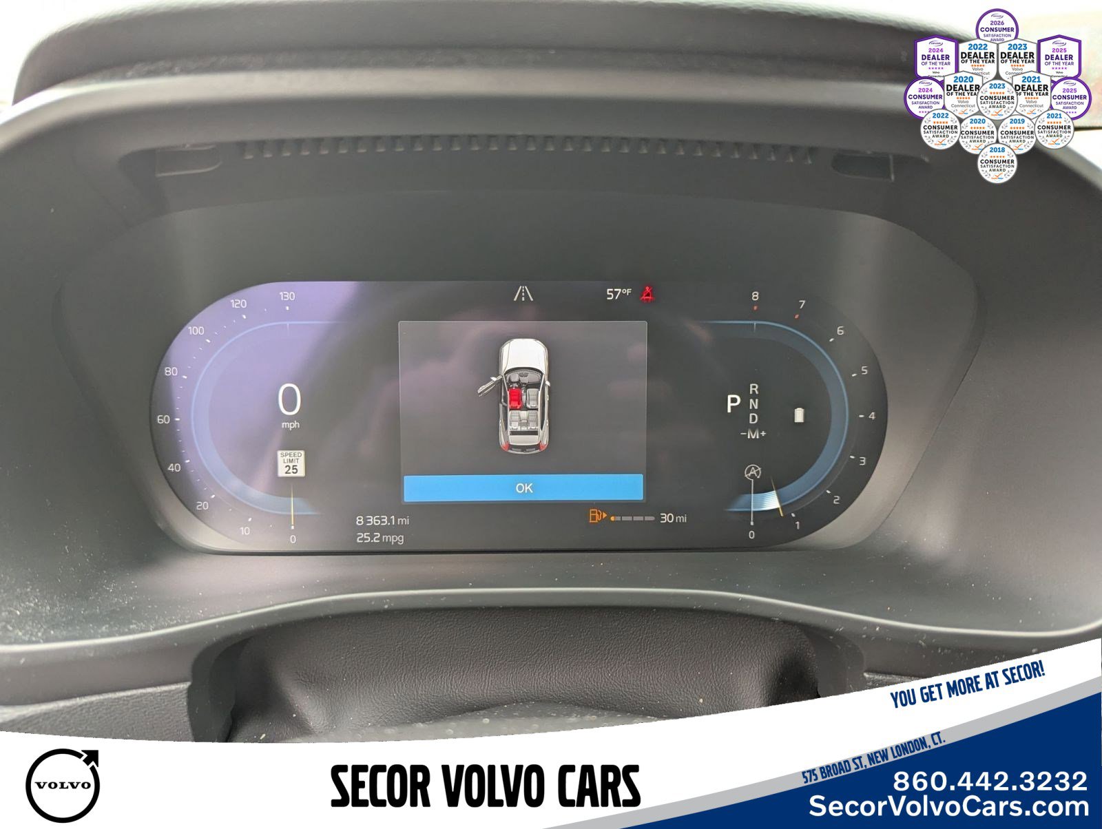Certified 2023 Volvo XC40 B5 Plus image 17