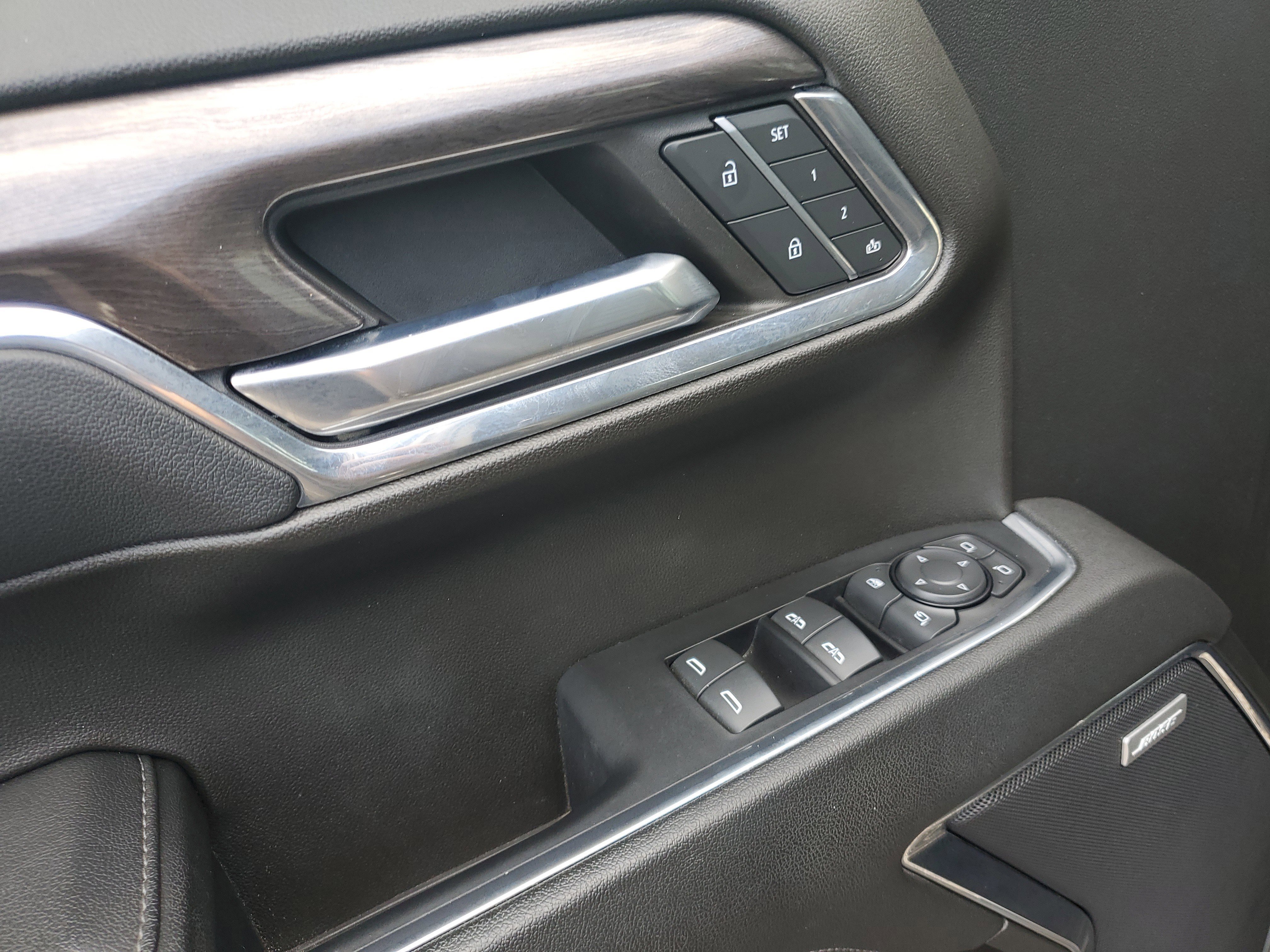 Used 2024 Chevrolet Silverado 1500 LTZ image 9