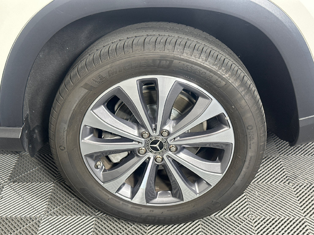 Certified 2023 Mercedes-Benz GLE 350 w/ Premium Package image 22