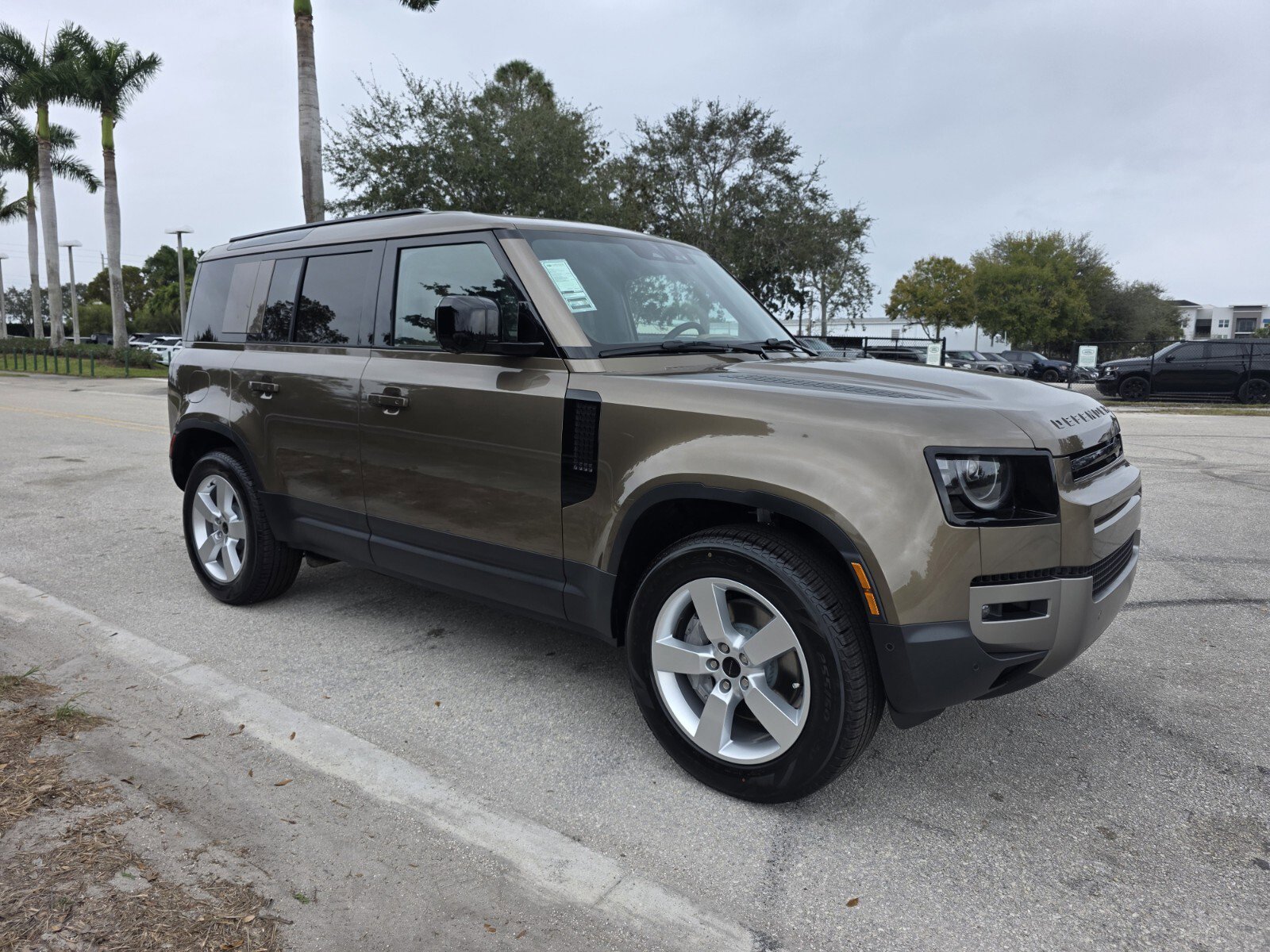 New 2026 Land Rover Defender 110 S image 22