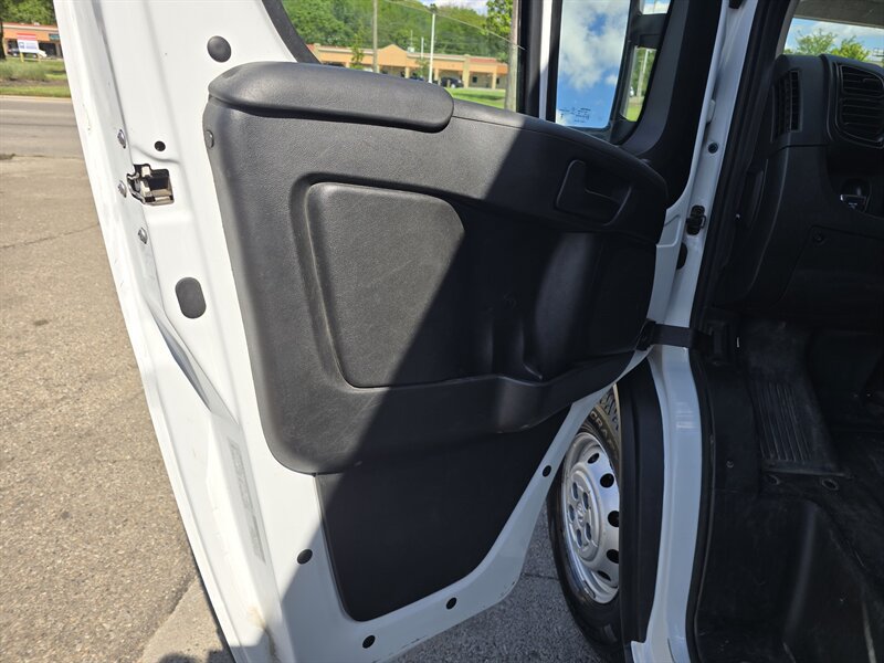 Used 2025 RAM ProMaster 3500 w/ Convenience Group FWD image 6